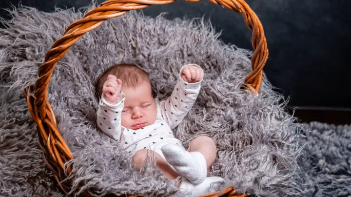 Newborn – Fotografie von Alex Krappmann, Bild 7 von 9